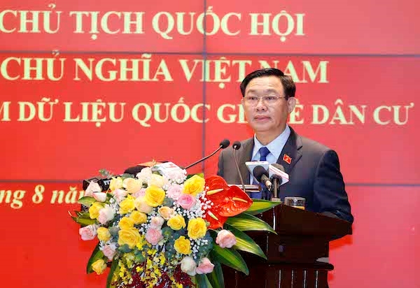 Le président de l’AN visite le Centre national de données sur la population